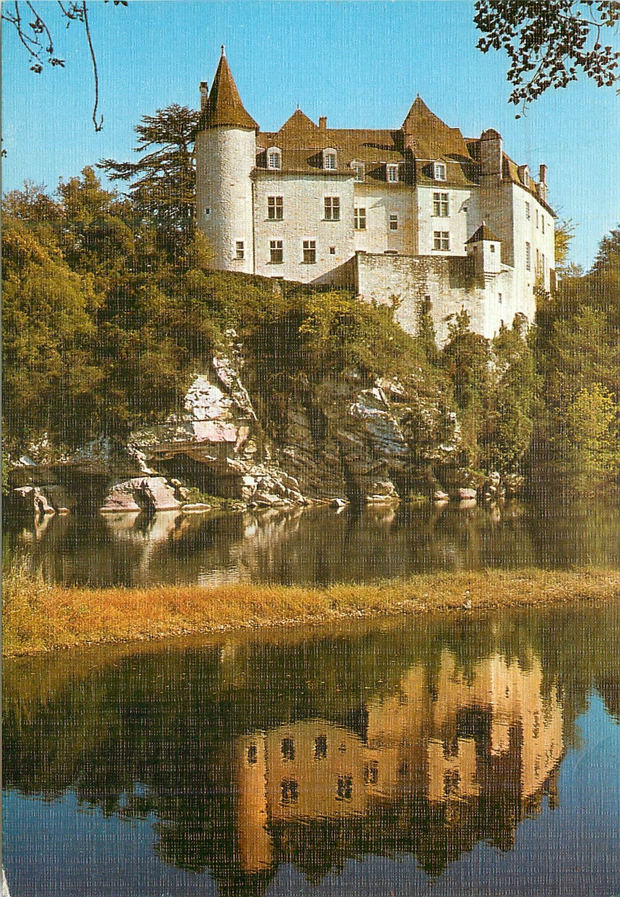 CPM Le Lot Terre des Merveilles Chateau de la Treyne surplombant la Dordogne