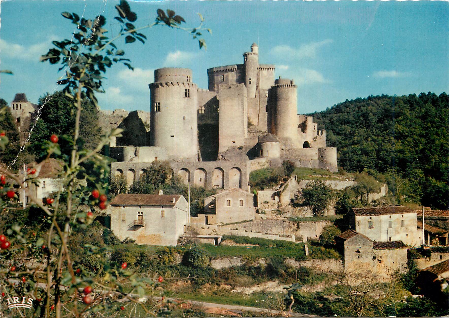 Château-fort de Bonaguil — Architecture militaire en Guyenne — IRIS