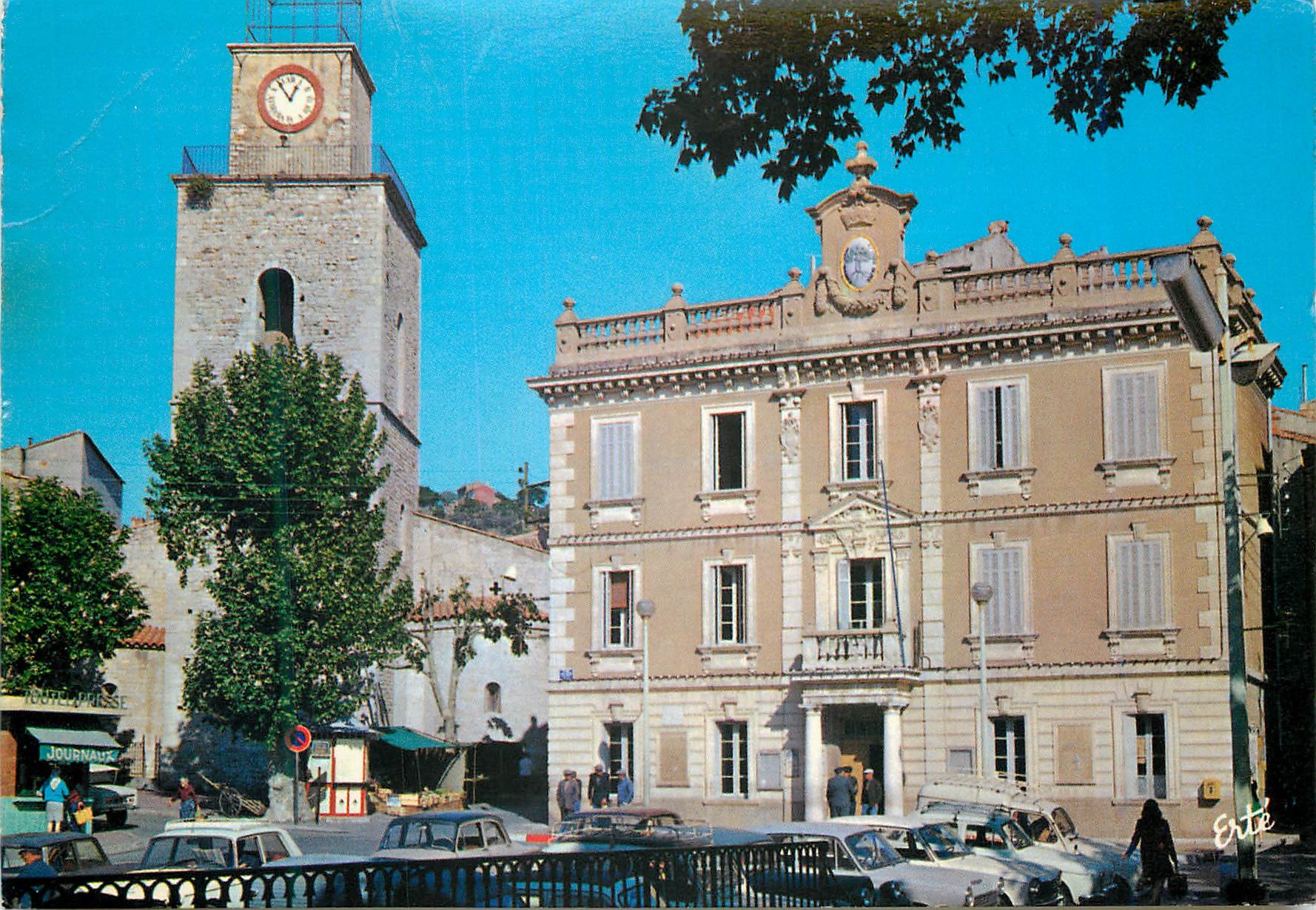 CPM Reflets de France Cote d Azur Ollioules Var L Hotel de Villeret de vieux clocher de l eglise