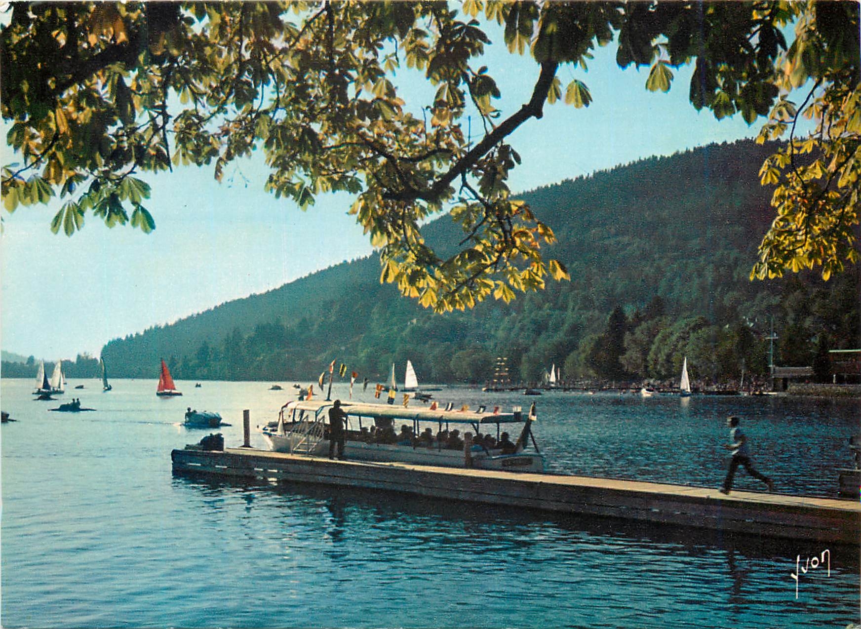 CPM Lac de Gerardmer (Vosges) L'Embarcadere des Vedettes Couleurs et Lumiere de France Bateau