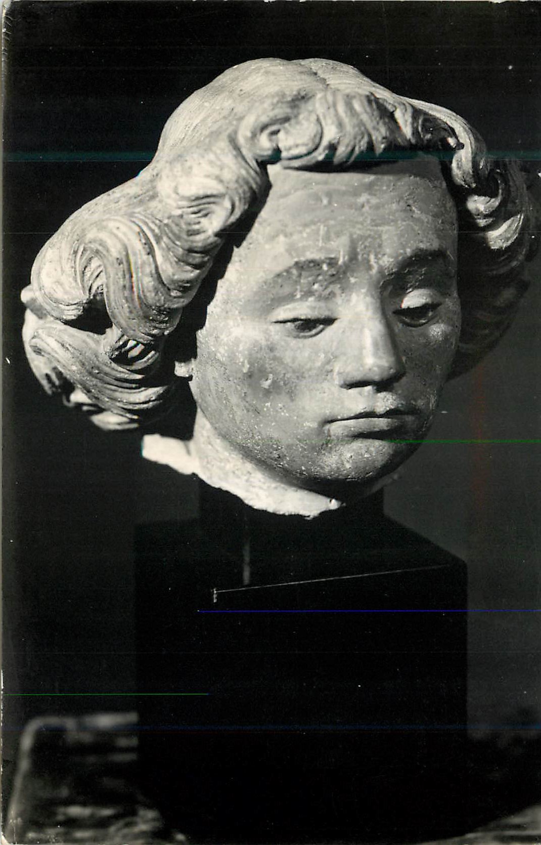 CPM Villiers St Benoit (Yonne) (sur la Route de Montargis a Auxerre) Musee d'Art Regional