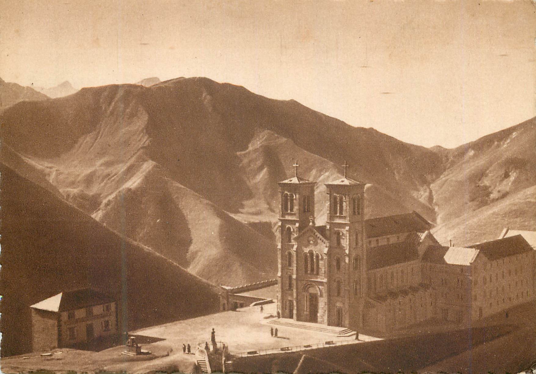 Basilika Notre-Dame de la Salette — Sonnenaufgang — Exklusives Foto der Missionare von N.-D. de la Salette