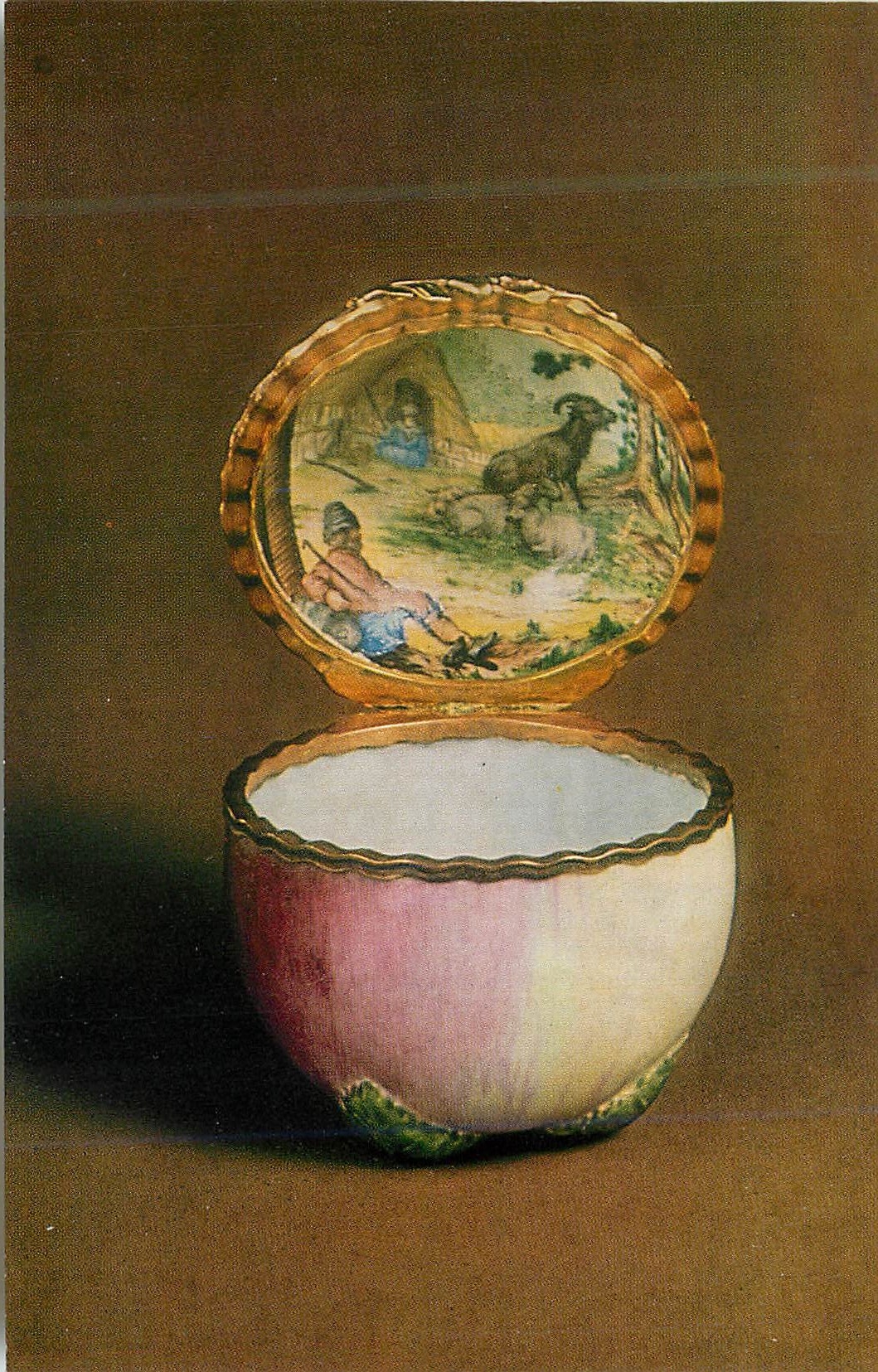 CPM Aurora Art Publishers Leningrad Russian Snuff Boxes Apple Shaped Snuff Box