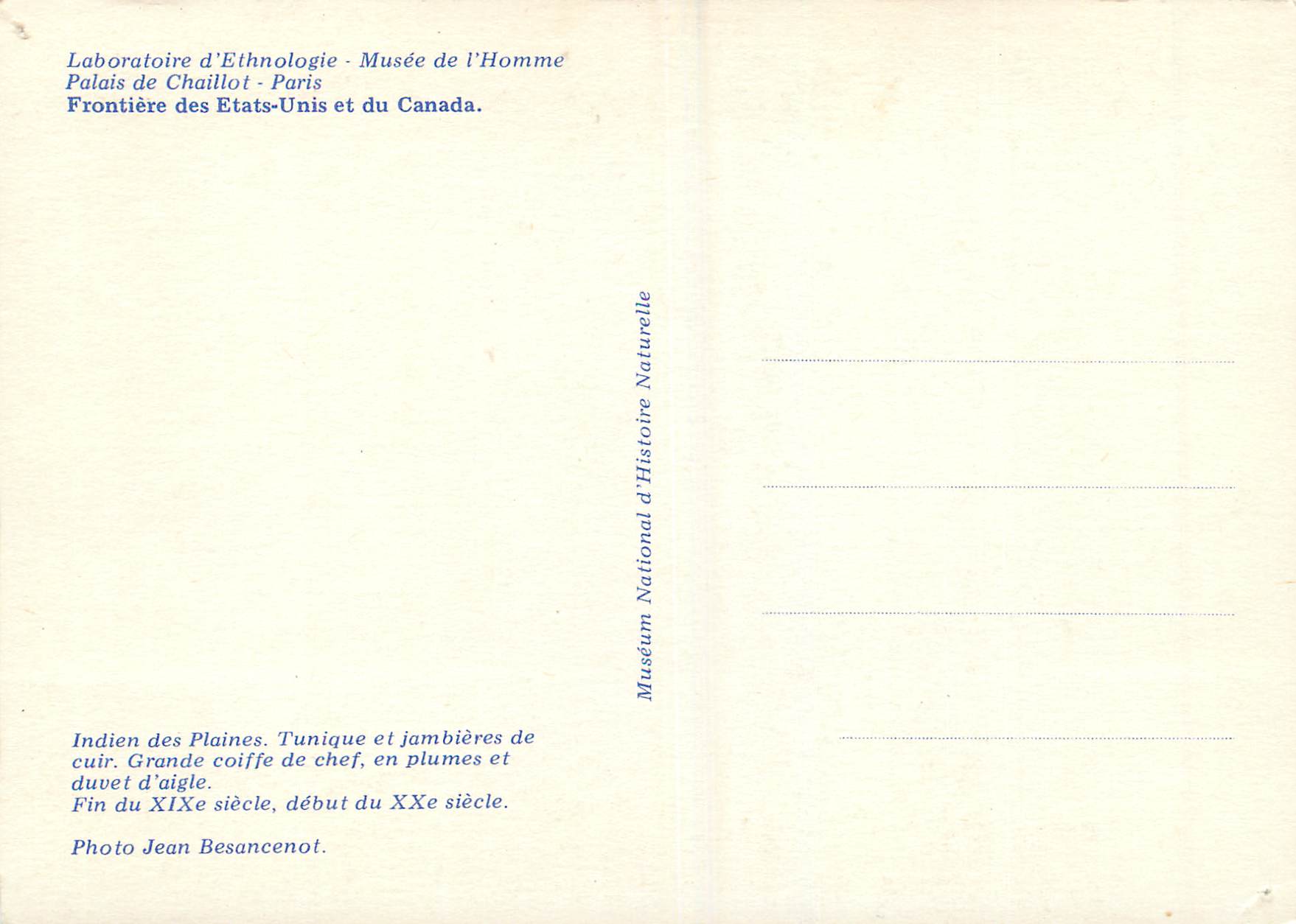 CPM Musee de l'Homme Palais de Chaillot Paris Indien des Plaines Tunique et Jambieres de Cuir Grande Coiffe de Chef en P — Rückseite