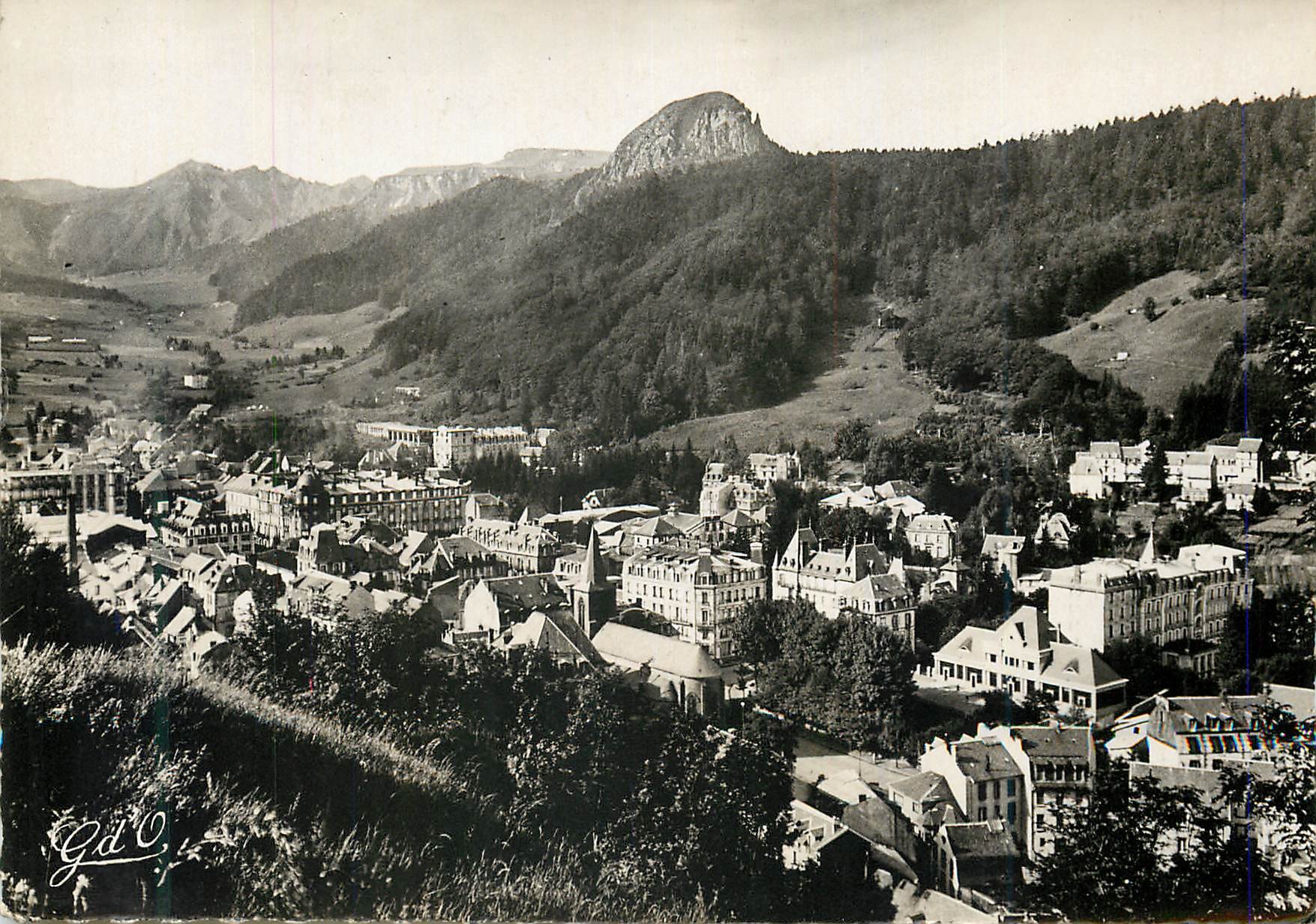 CPM L'Auvergne Le Mont Dore vue Generale