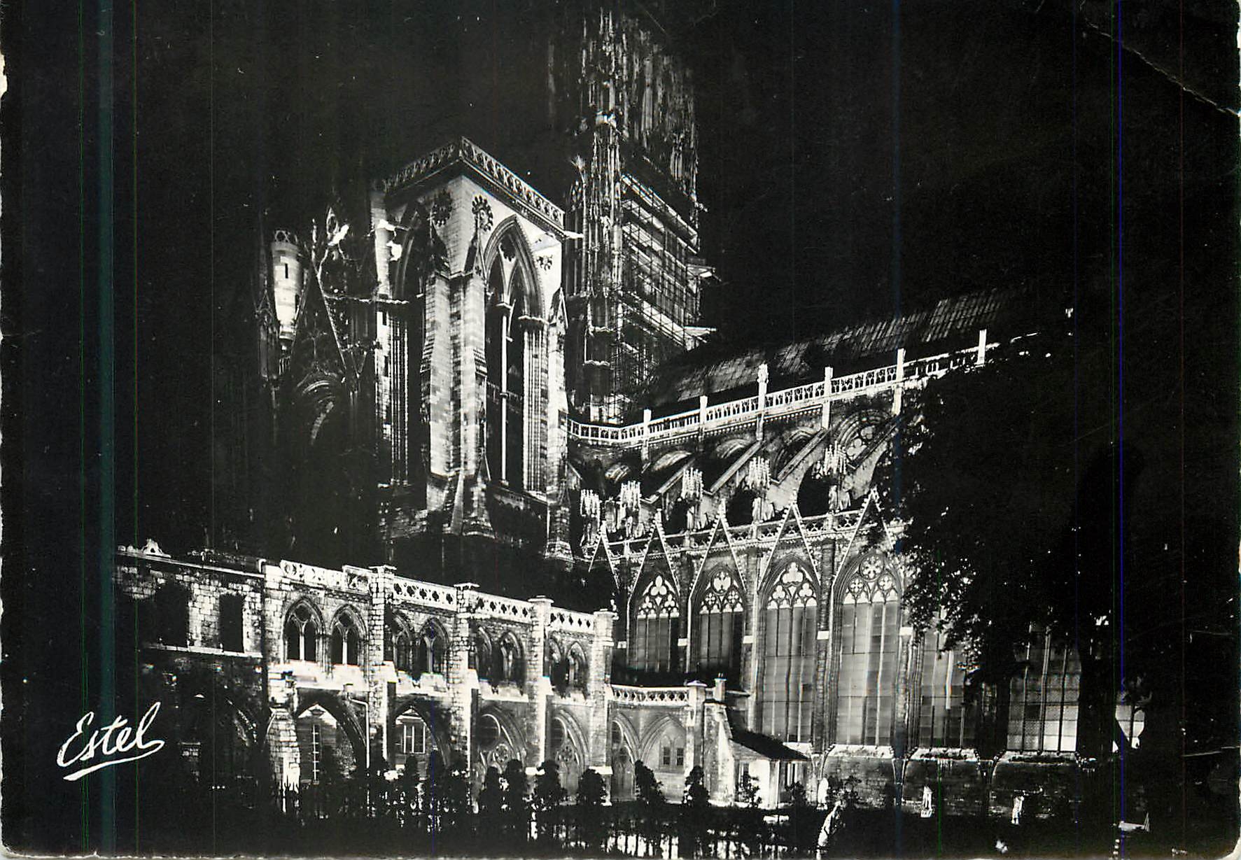CPM Rouen La Cathedrale Illuminee