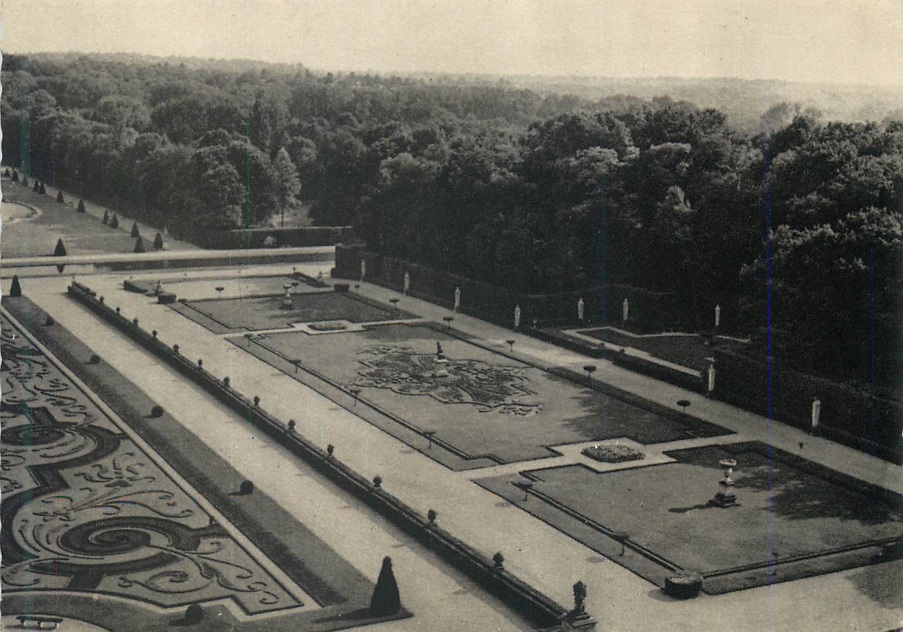 CPM Vaux le Vicompte Parterre de la Diane