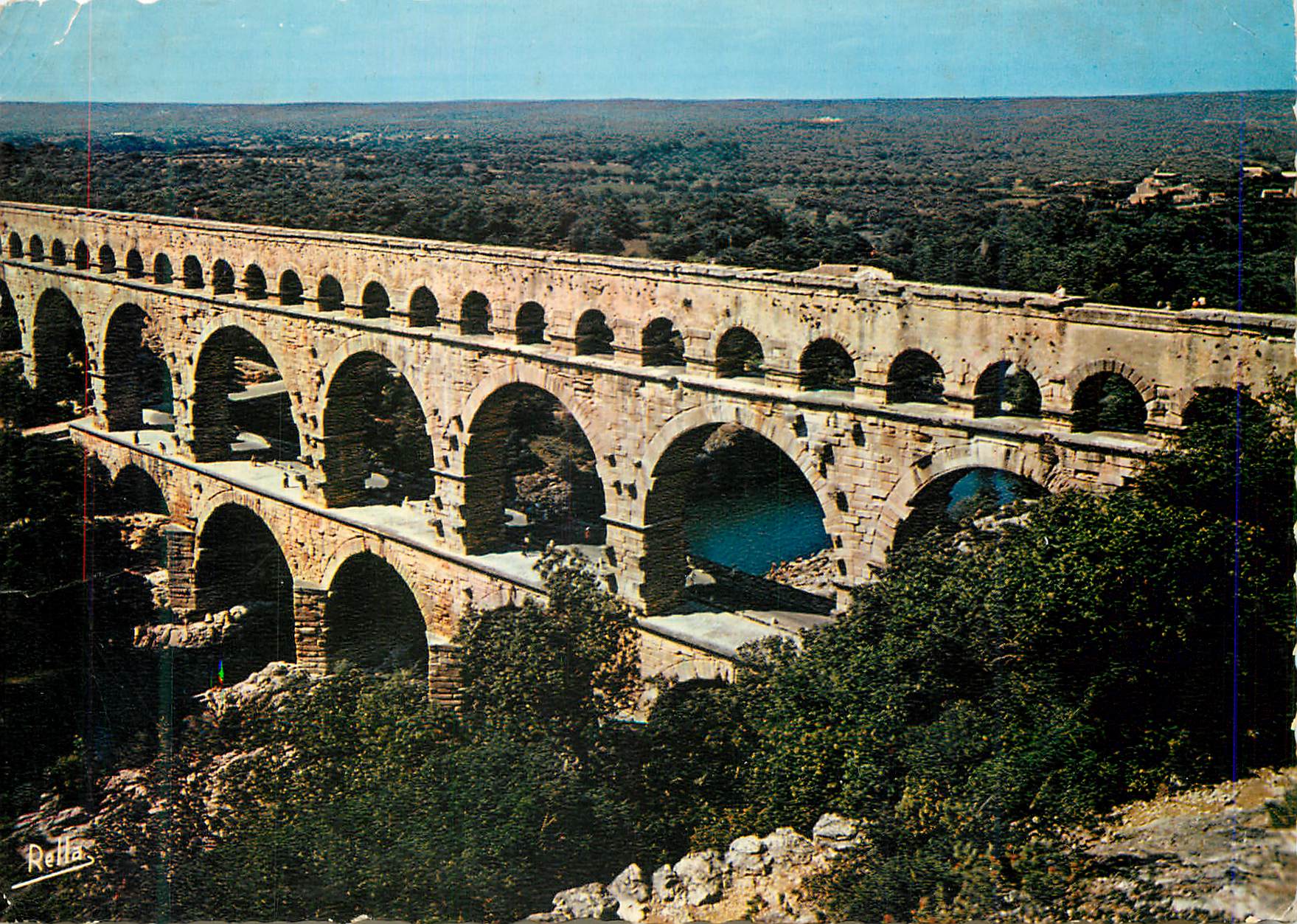 CPM Le Pont du Gard (Gard) Aqueduc Romain