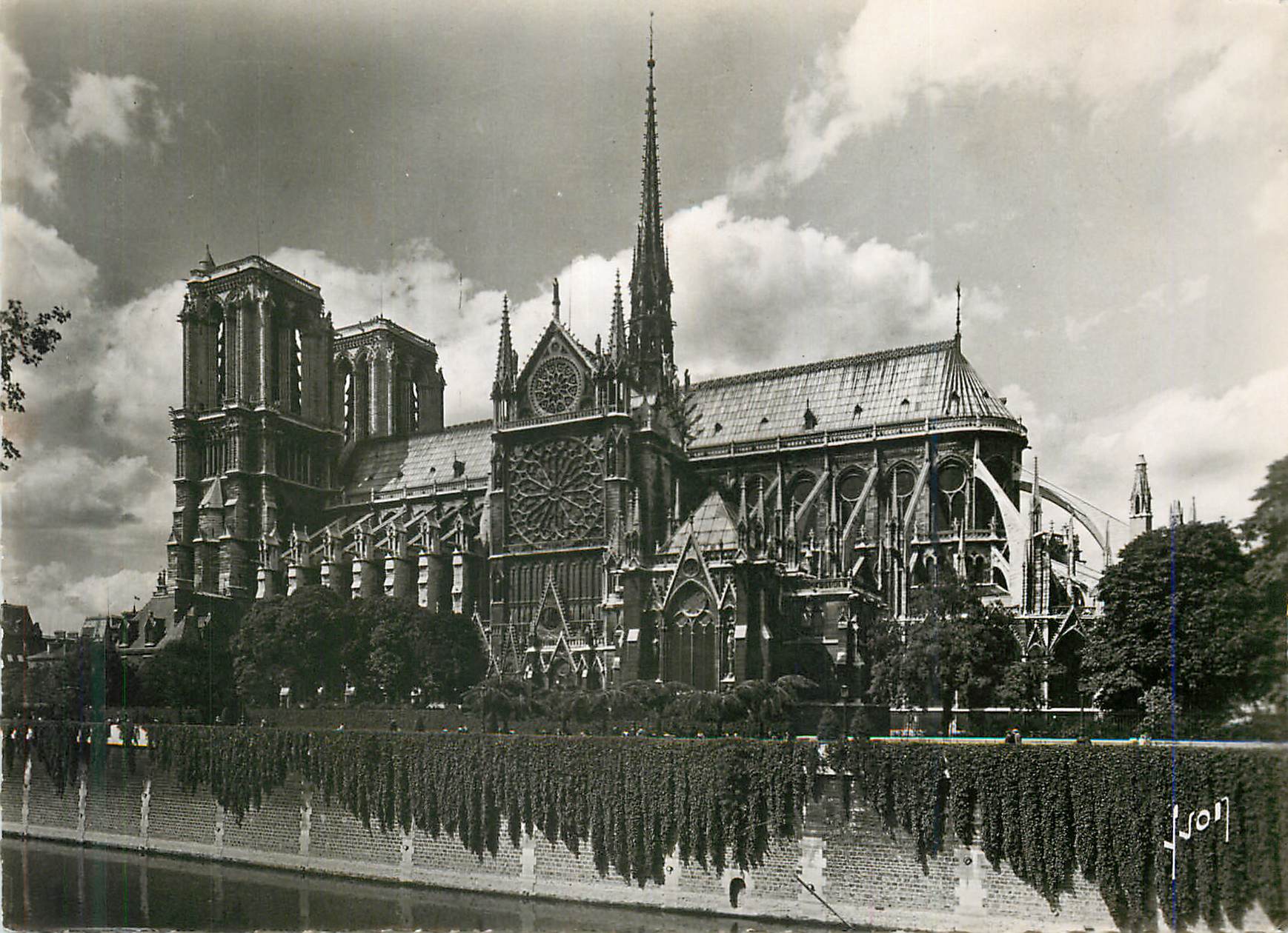 CPM Paris en Flanant Notre Dame