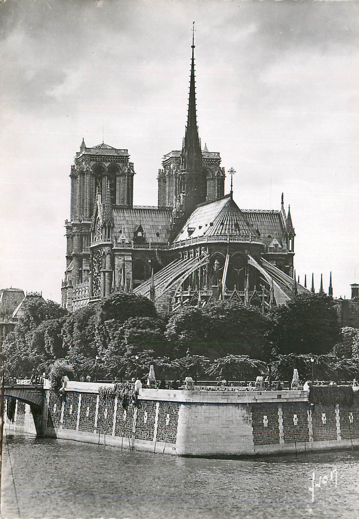 CPM Paris en Flanant Abside de Notre Dame et Square de l'Archeveche