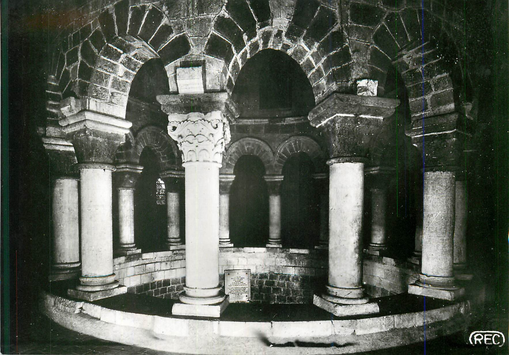 CPM Neuvy Saint Sepulcre (Indre) Eglise du XIIe Siecle Construite sur le Modele du Saint Sepulcre