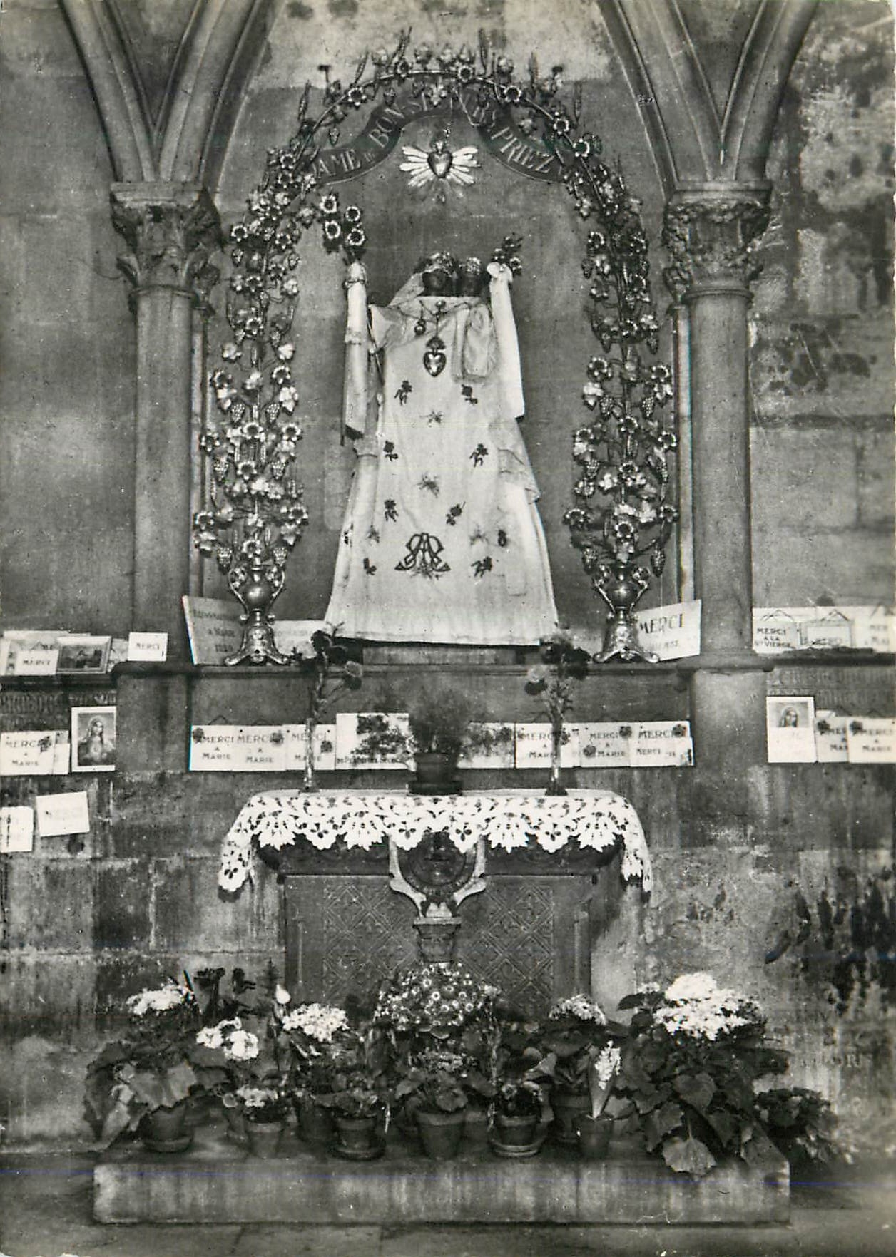 CPA Metz La Cathedrale Notre Dame de Pilier