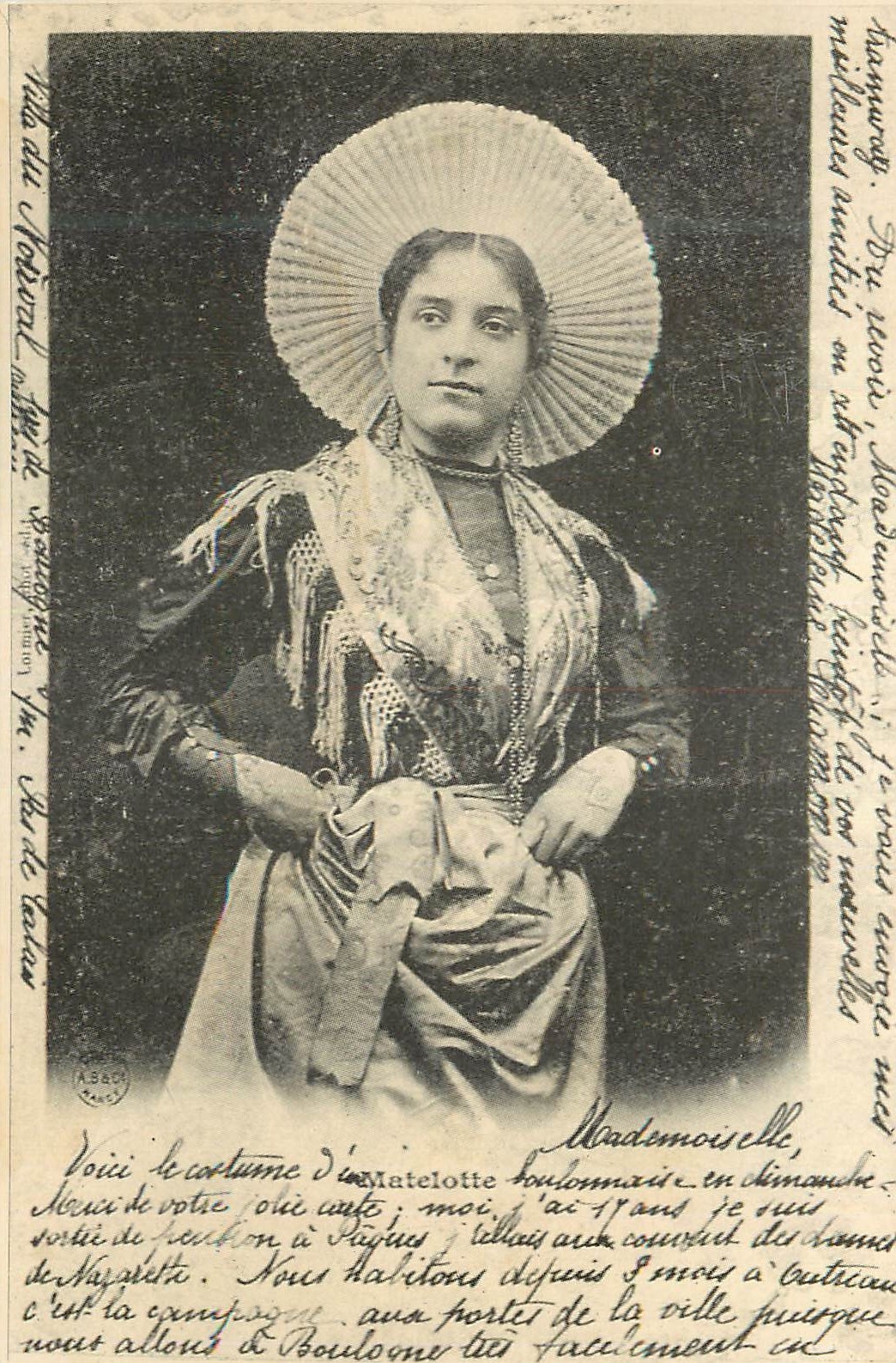 Boulogne-sur-Mer — matelote en costume traditionnel — Édito C.E.E.