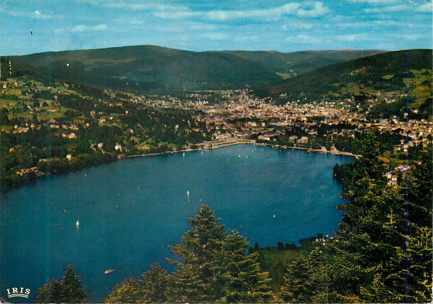 CPM Gerardmer et son Lac les Vosges Pittoresques