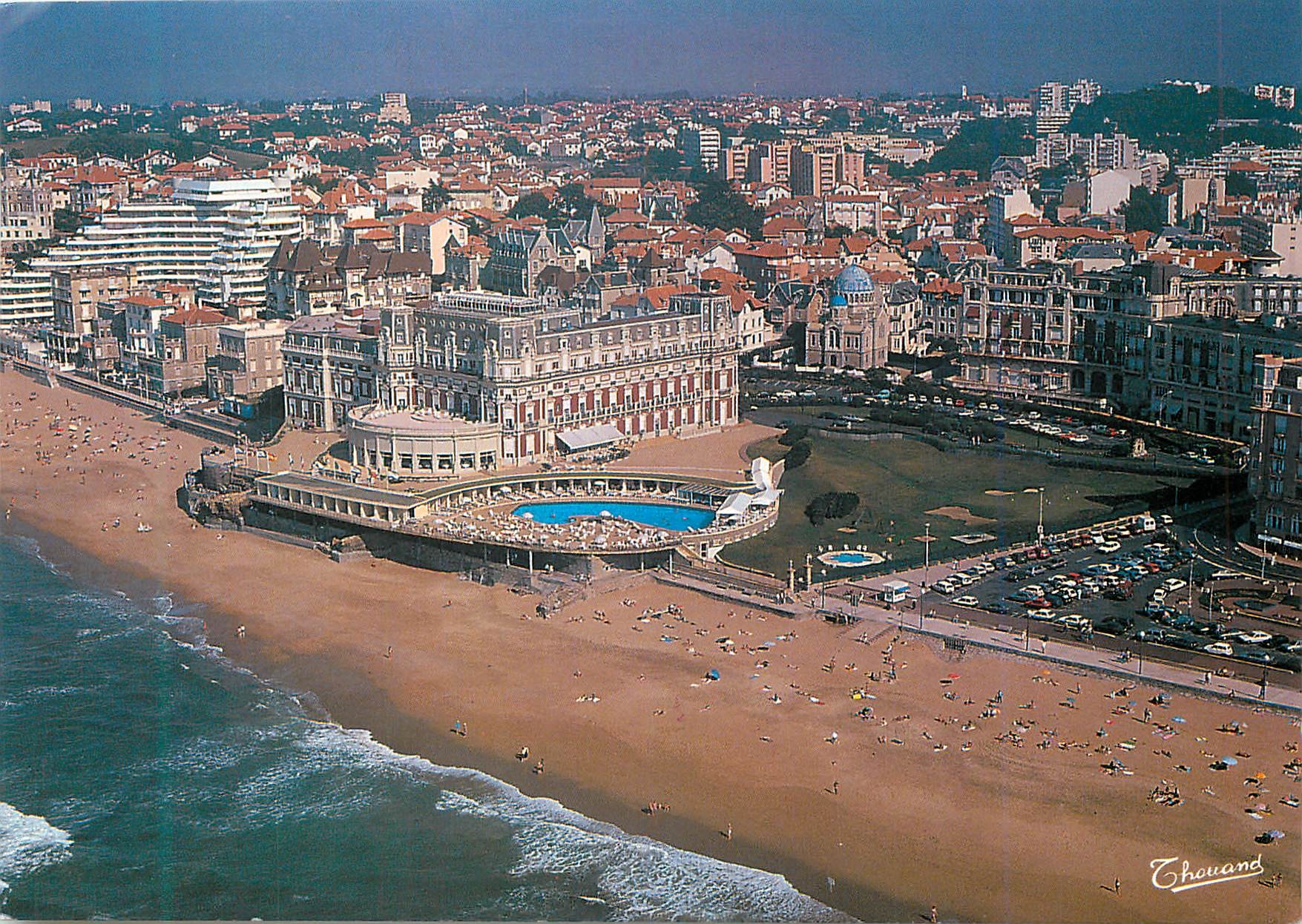 Biarritz — L'Hôtel du Palais, ancienne résidence de l'Impératrice Eugénie de Montijo — éditeur Chouand, n° 199