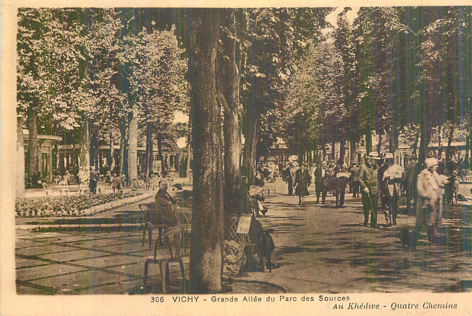 CPA Vichy Grande Allee du Parc des Sources