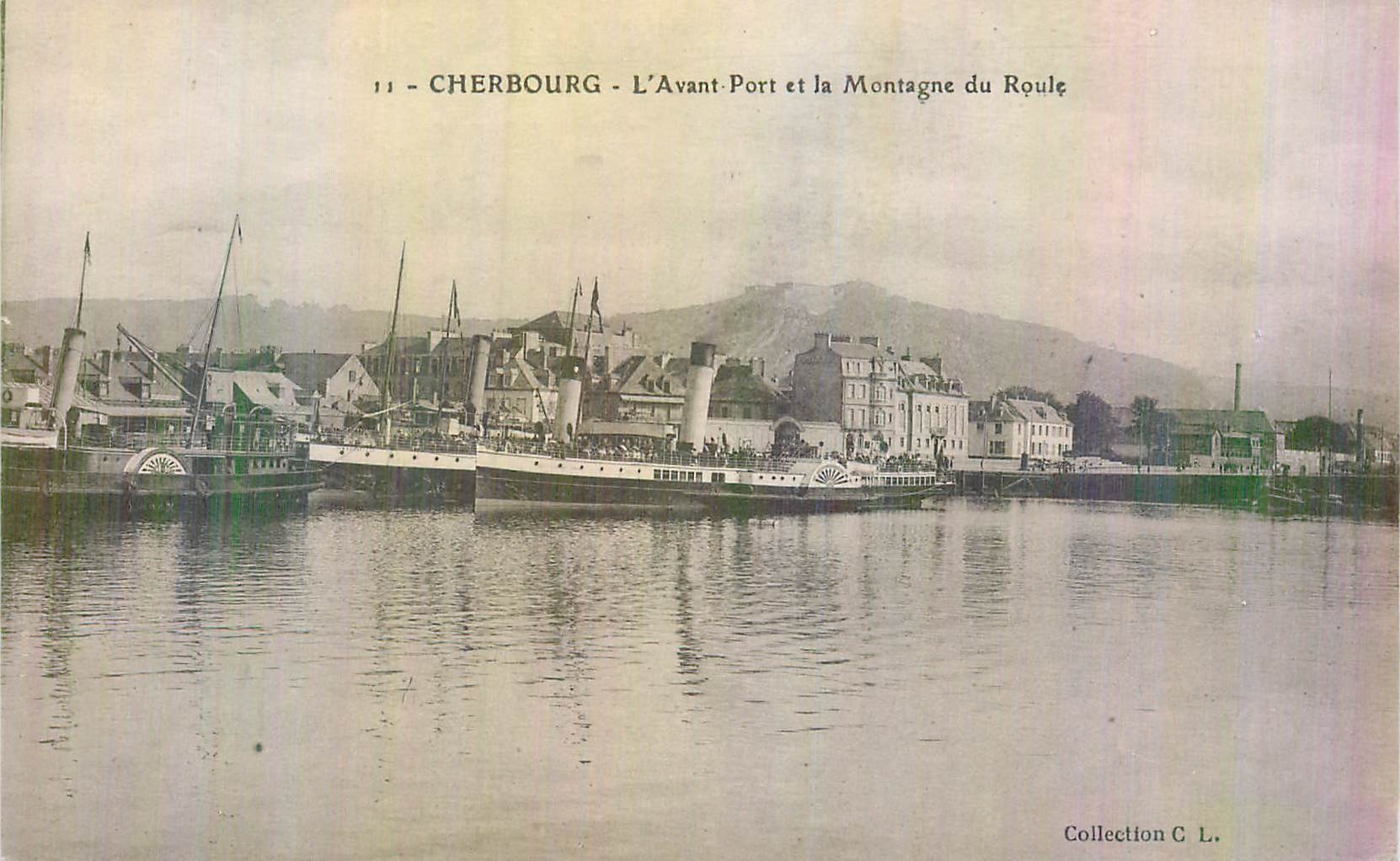 CPA Cherbourg L'Avant Port et la Montagne du Roule Bateau