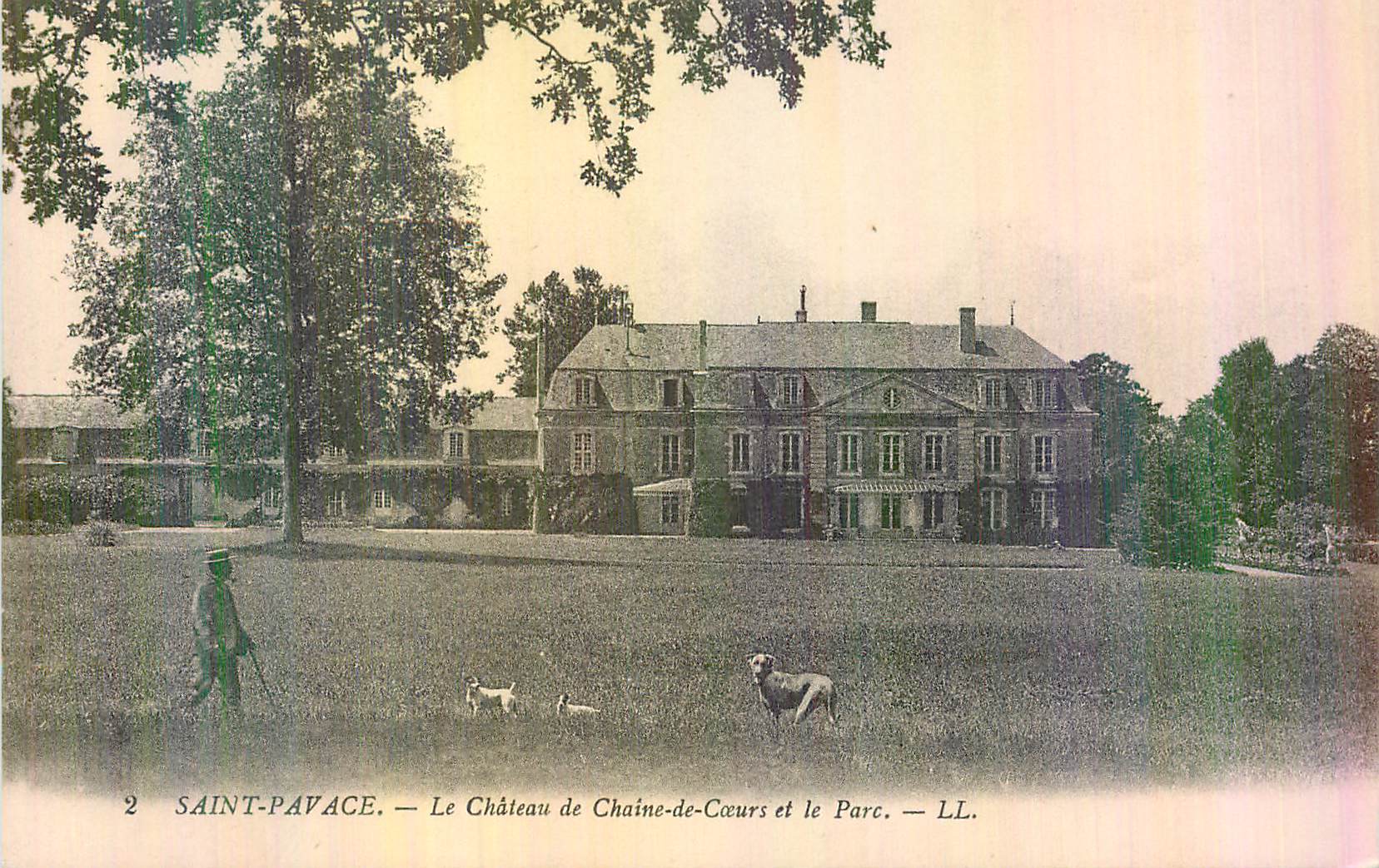 CPA Saint Pavace Le Chateau de Chaine de Coeurs et le Parc