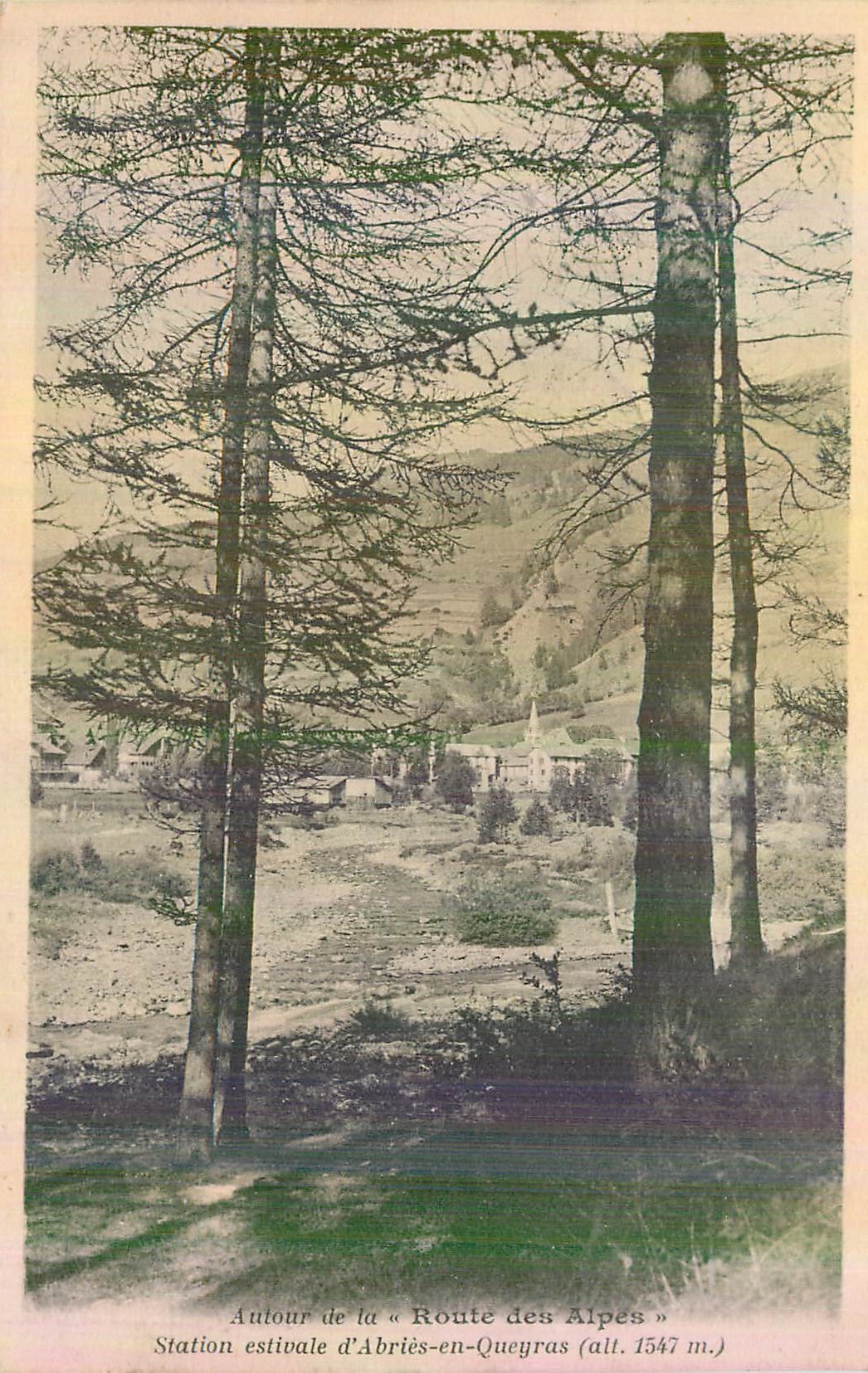 Station estivale d'Abriès-en-Queyras (alt. 1547 m.) — Route des Alpes — éditeur non visible