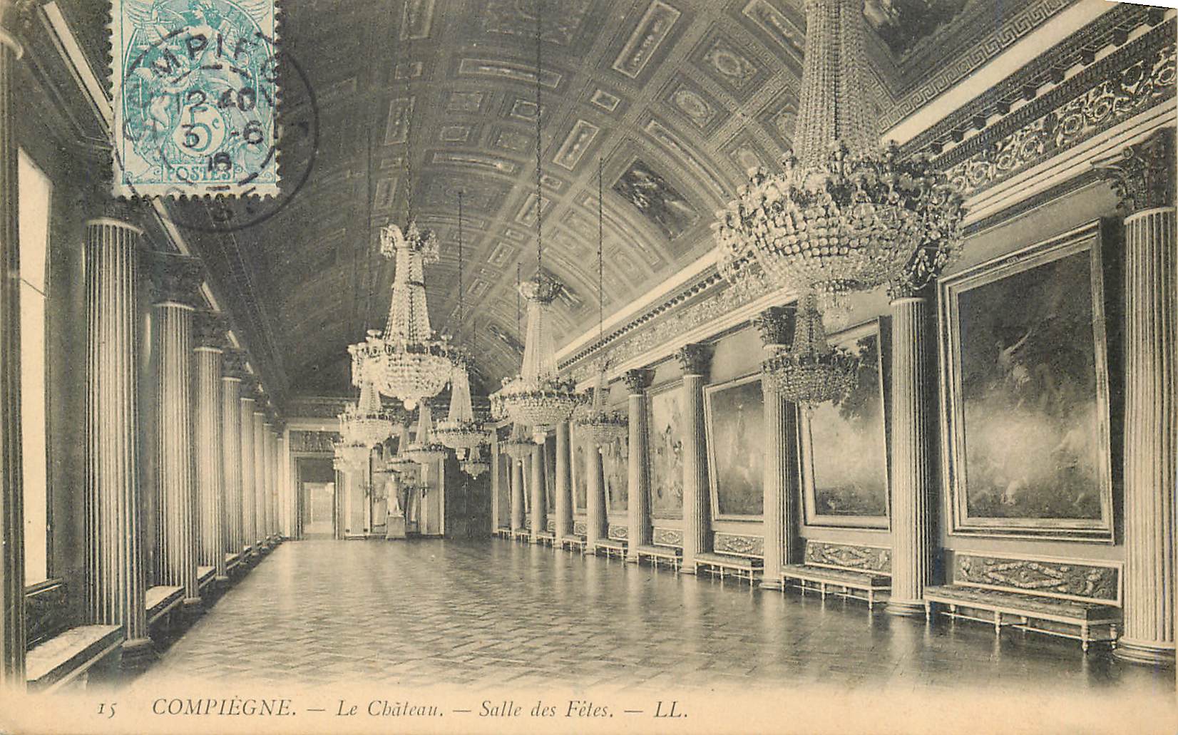 CPA Compiegne Le Chateau Salle des Fetes