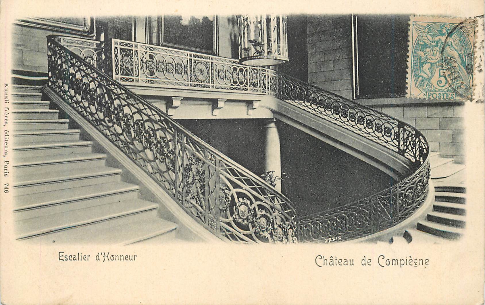 CPA Chateau de Compiegne Escalier d'Honneur (carte 1900)