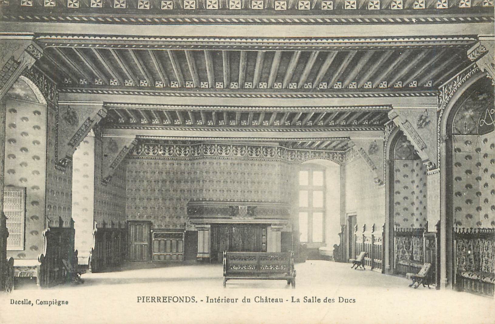 Pierrefonds - Intérieur du Château - La Salle des Ducs — Décelle, Compiègne