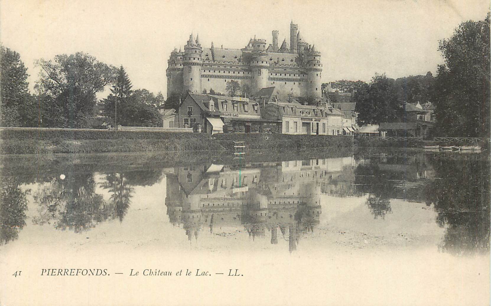 CPA Pierrefonds Le Chateau et le Lac