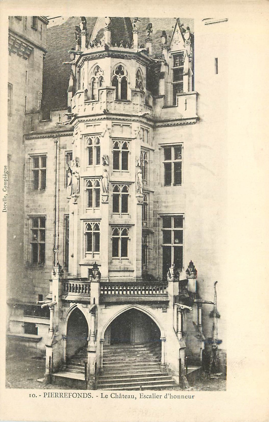 CPA Pierrefonds Le Chateau Escalier d'Honneur