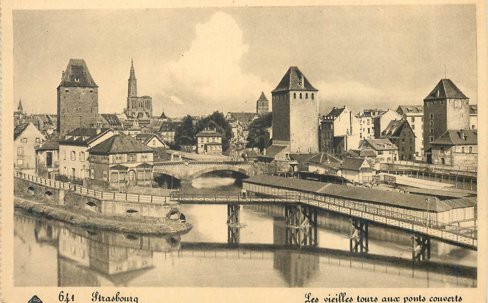 CPA Strasbourg Les Vieilles Tours aux Ponts Couverts