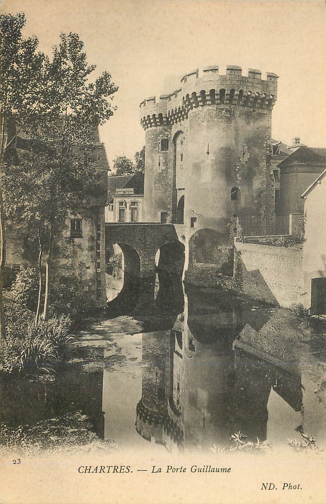 CPA Chartres La Porte Guillaume