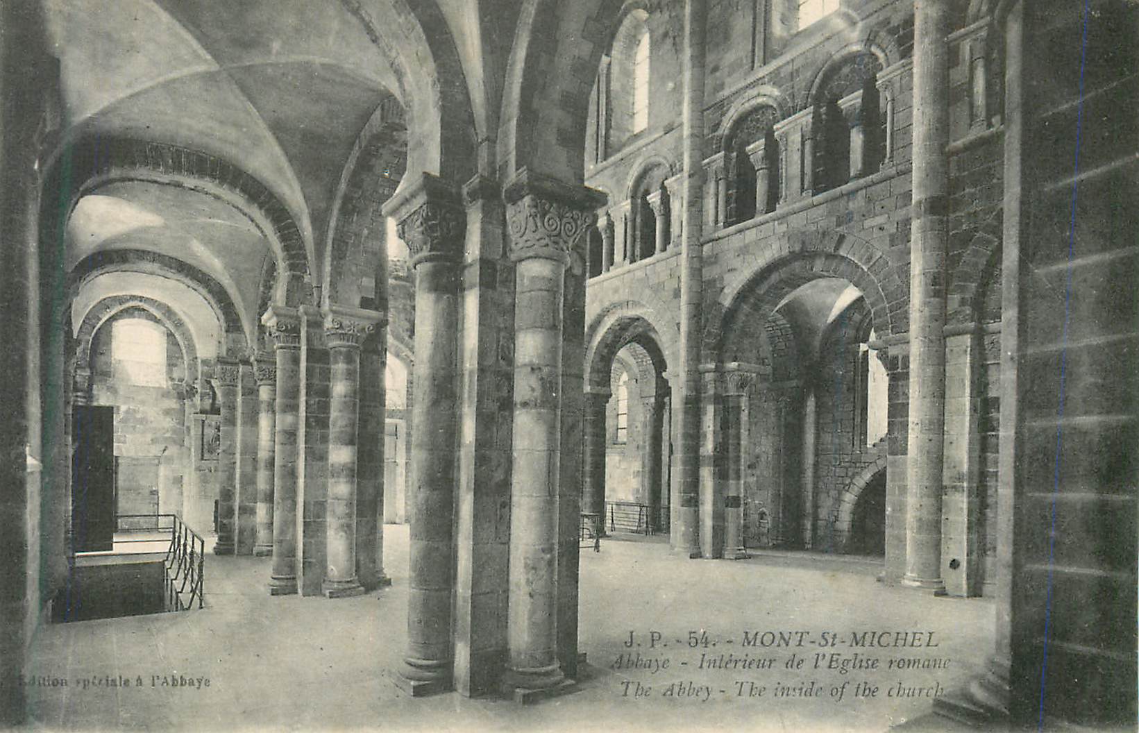 Mont-Saint-Michel — Intérieur de l'église romane — Édition spéciale à l'Abbaye