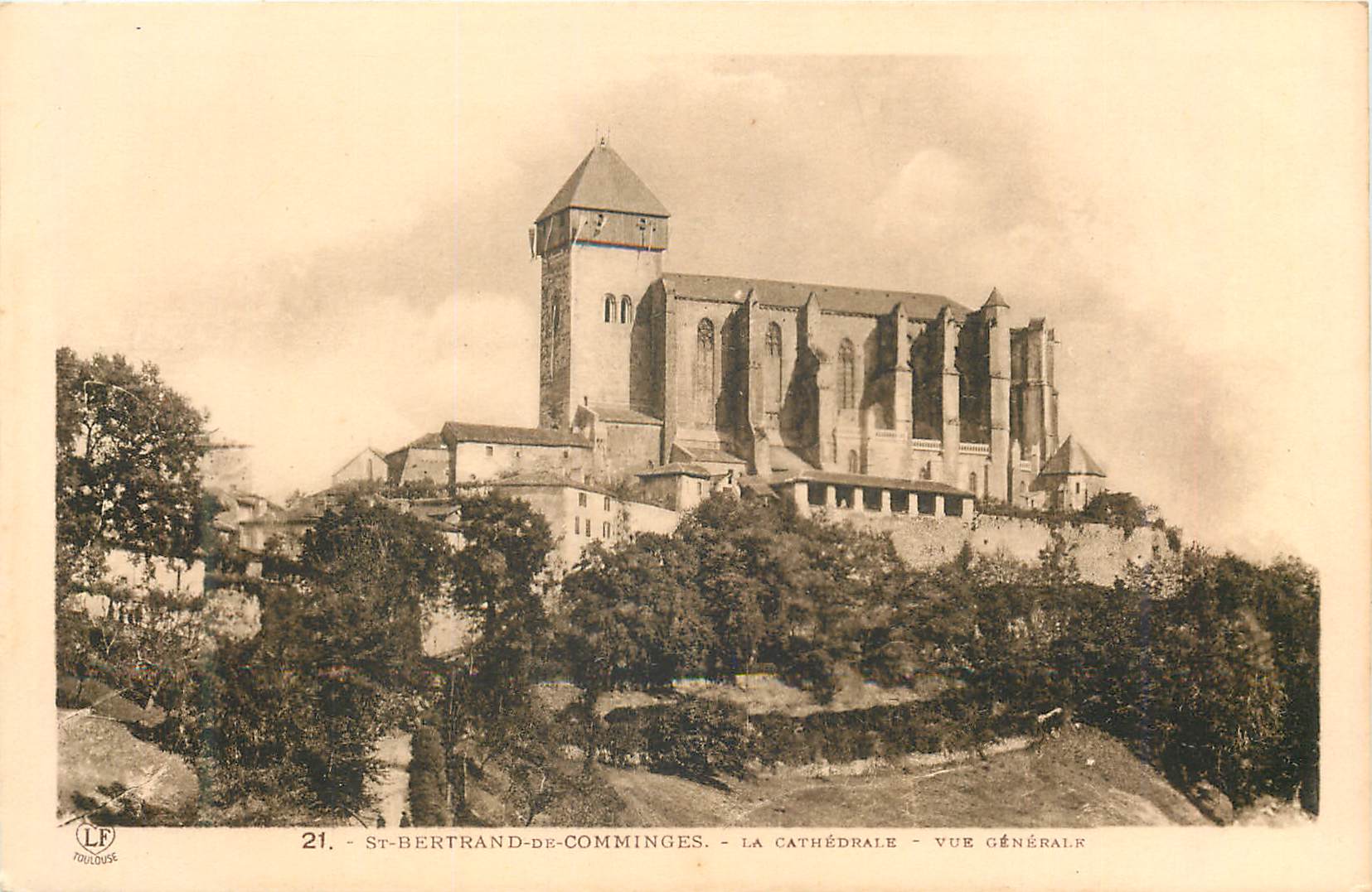 St-Bertrand-de-Comminges - La Cathédrale - Vue Générale — Éditeur LF Toulouse, n°21