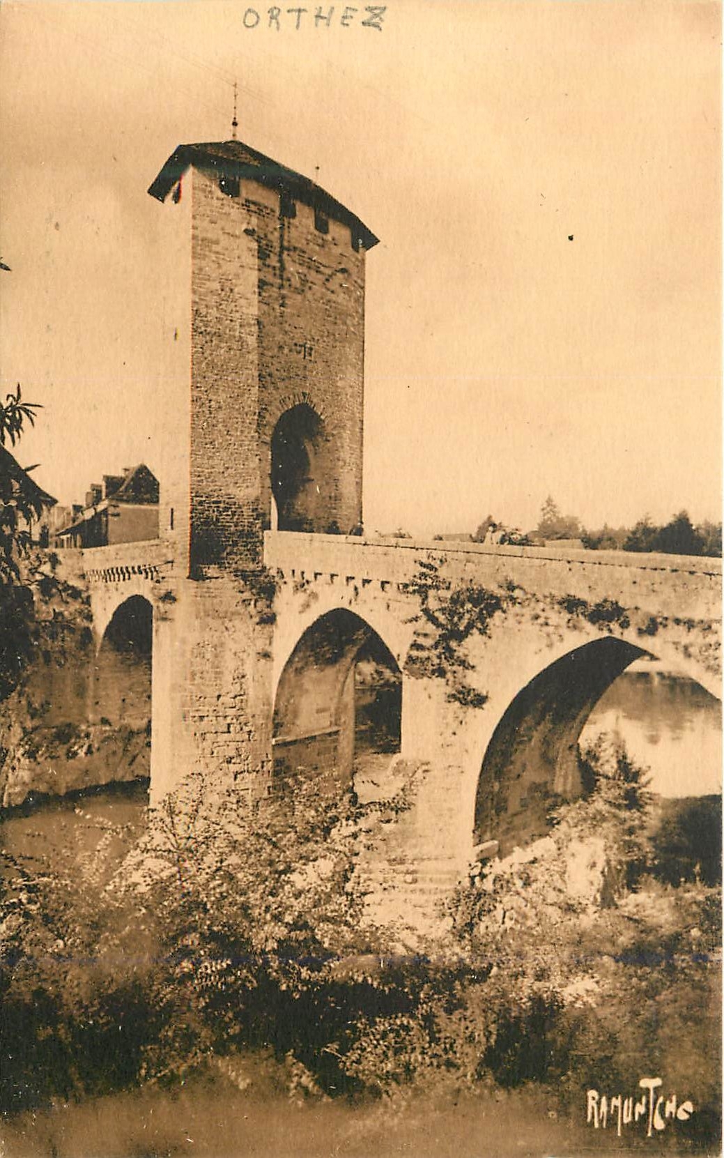 CPA Vieux Pont d'Orthez (XIIIe et XIVe Siecle)