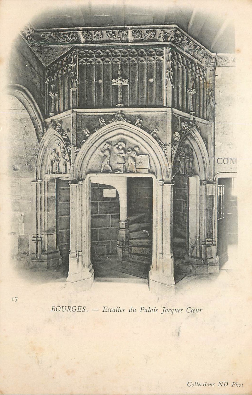 CPA Bourges Escalier du Palais Jacques Coeur