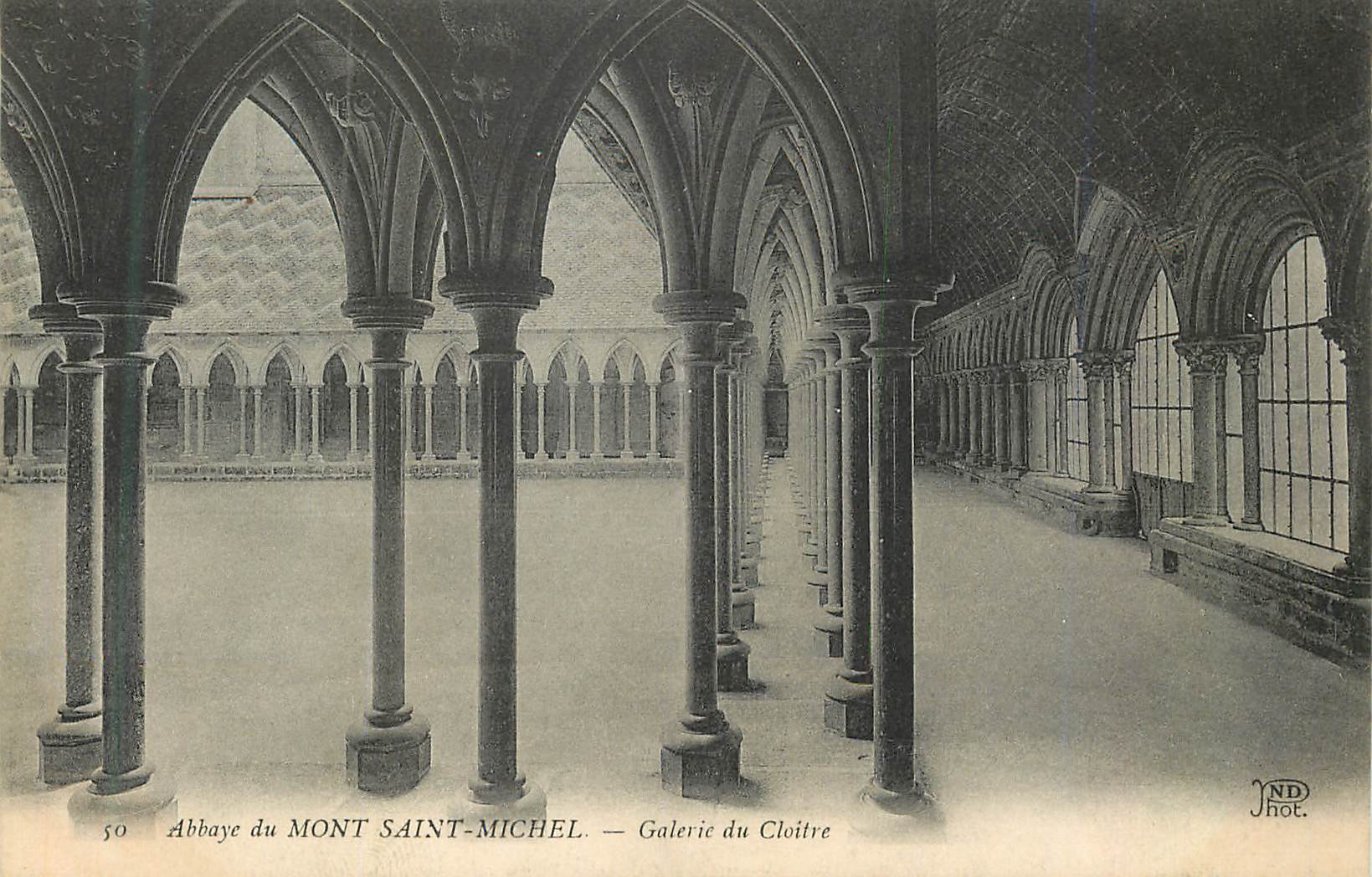 Abbaye du MONT SAINT-MICHEL — Galerie du Cloître — JND Hot.