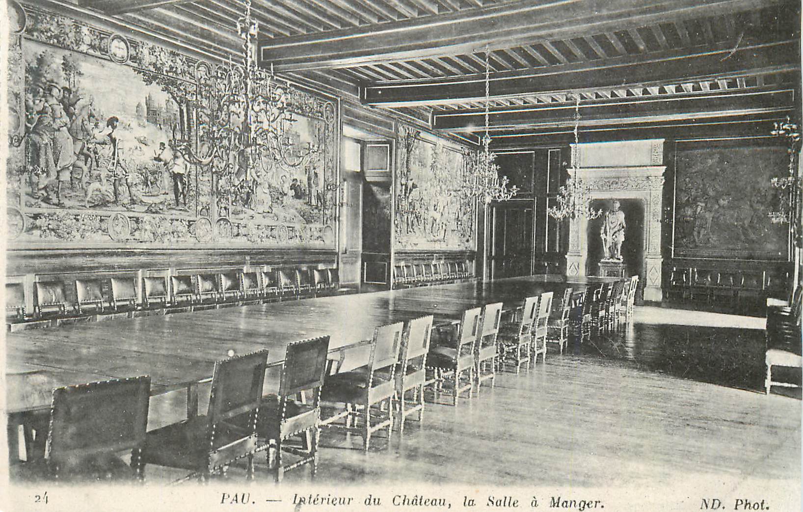 CPA Pau Interieur du Chateau La Salle a Manger