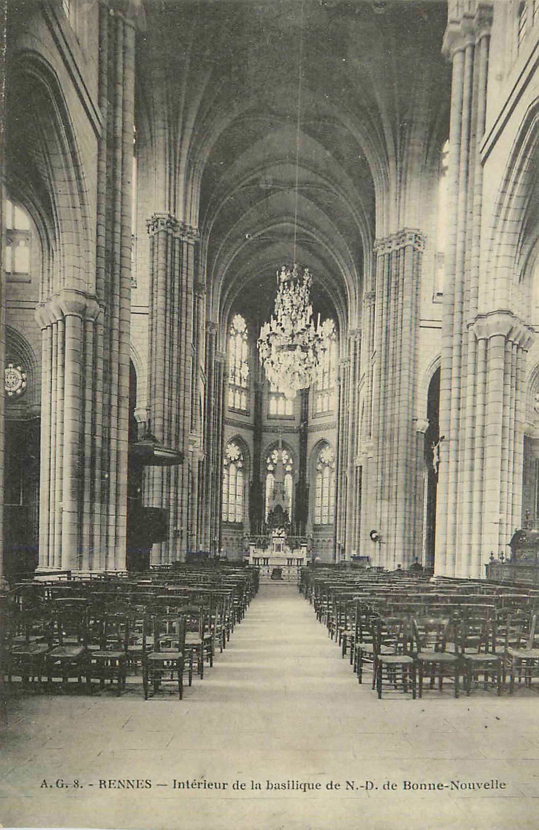 Rennes — Intérieur de la basilique N.-D. de Bonne-Nouvelle — A.G. 8