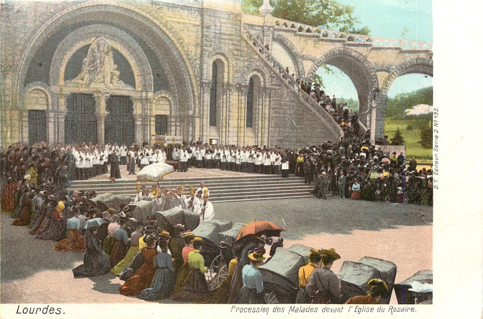 CPA Lourdes Procession des Malades devant l'Eglise du Rosaire