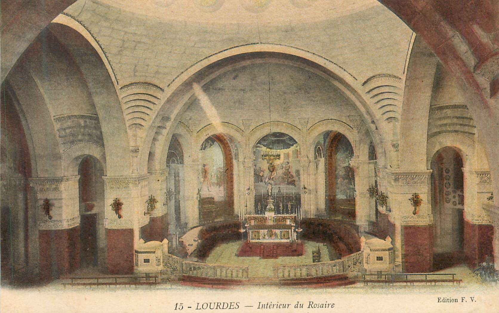 CPA Lourdes Interieur du Rosaire