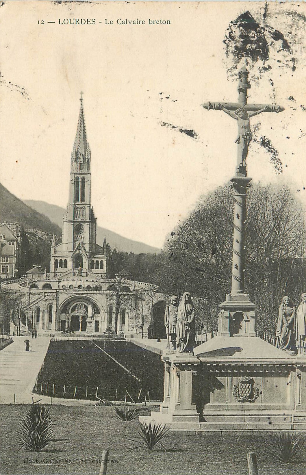 CPA Lourdes Le Calvaire Breton