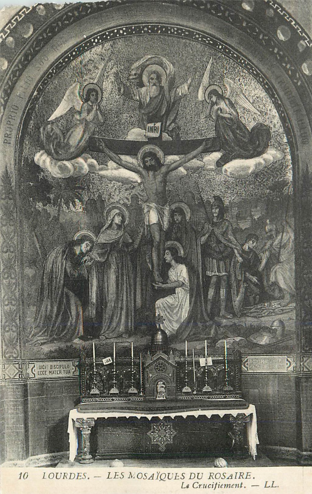 CPA Lourdes les Mosaiques du Rosaire le Crucifiement