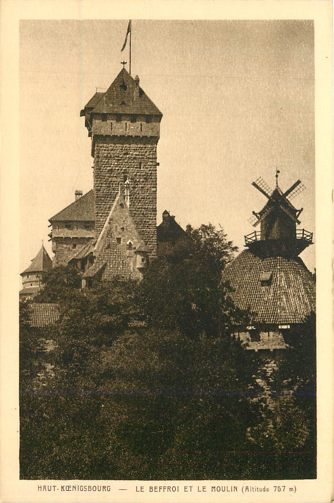 Haut-Königsbourg — Le beffroi et le moulin (Altitude 757 m)