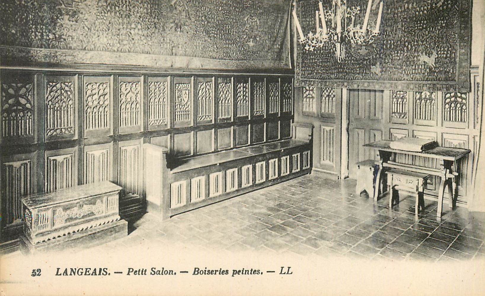 CPA Langeais Petit Salon Boiseries Peintes