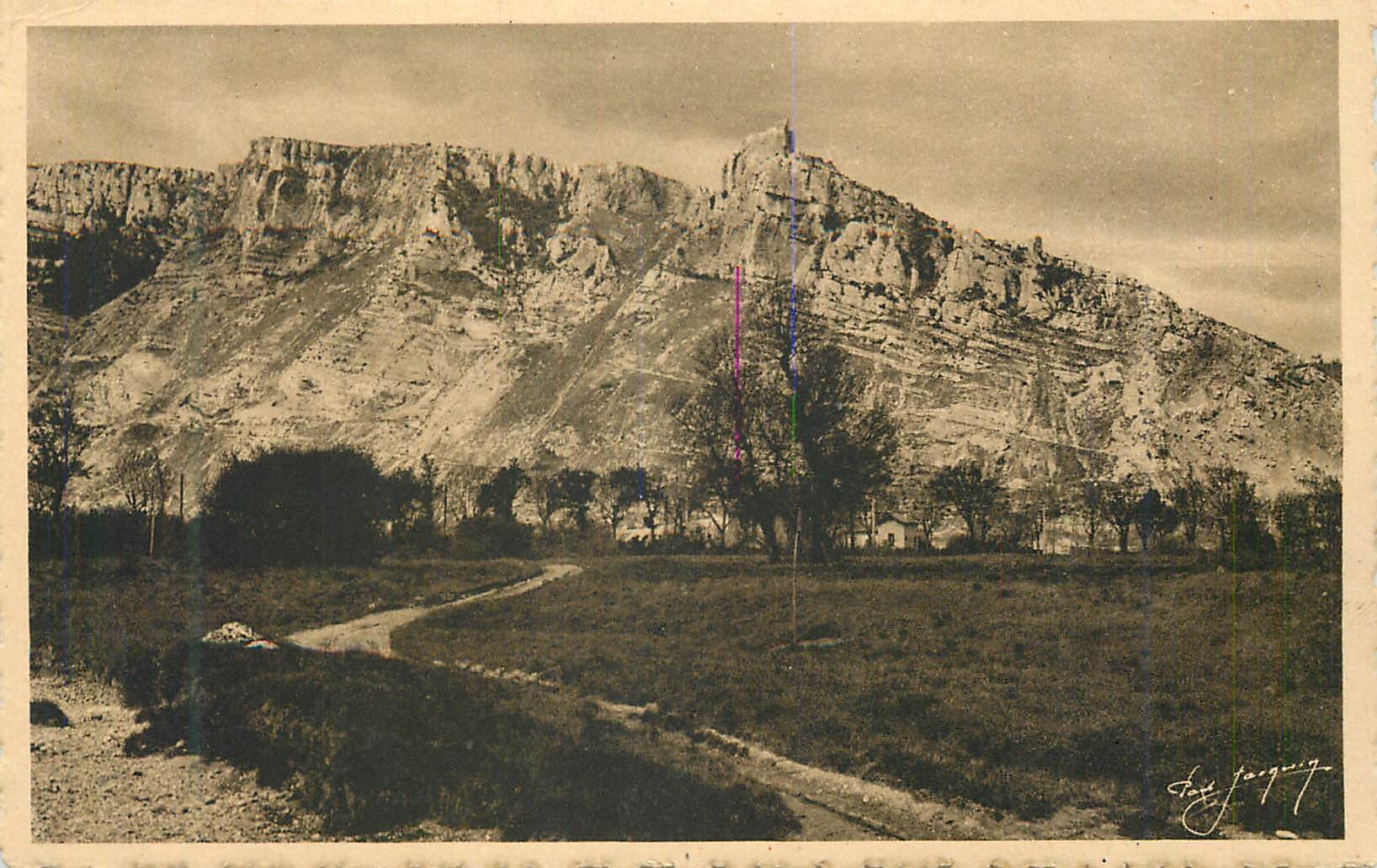 CPA Valence Le Montagne et Ruines du Chateau de Crussol