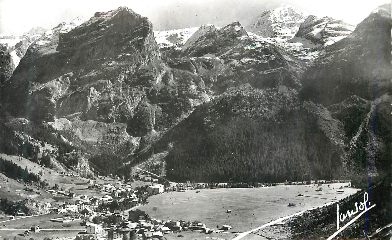 CPM Pralognan la Vanoise (savoie) alt 1430 m Vue Generale et le Grand Marchet