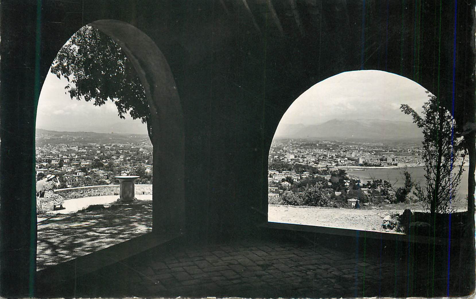CPM La Garoupe Vue Sur Antibes prise de N D de la Garoupe