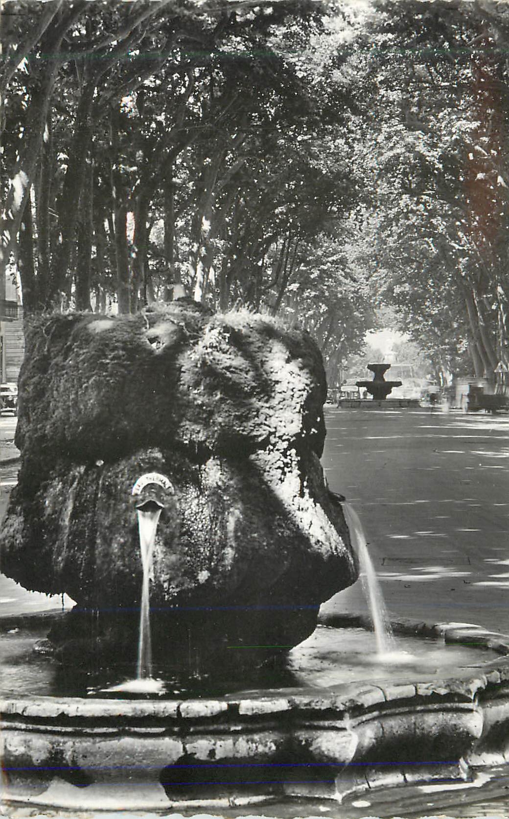 CPM Aix en Provence la Fontaine Thermale et le Cours Mirabeau