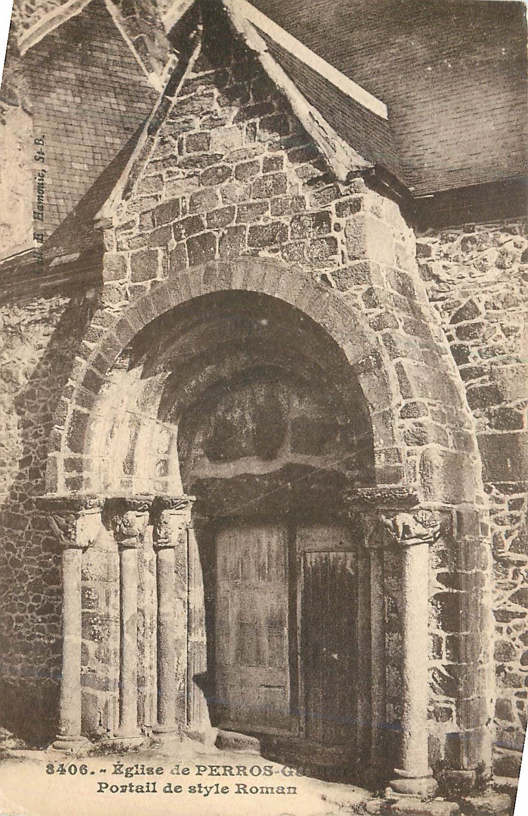 Église de Perros-Guirec — Portail de style roman — Série 8406, éditeur St-B.