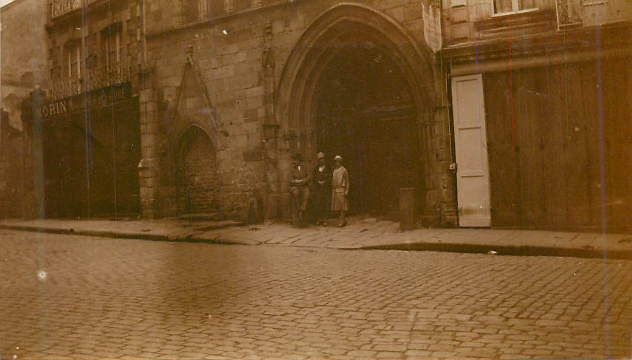 Photo Dinan 1927 Porte du couvent des cordeliers