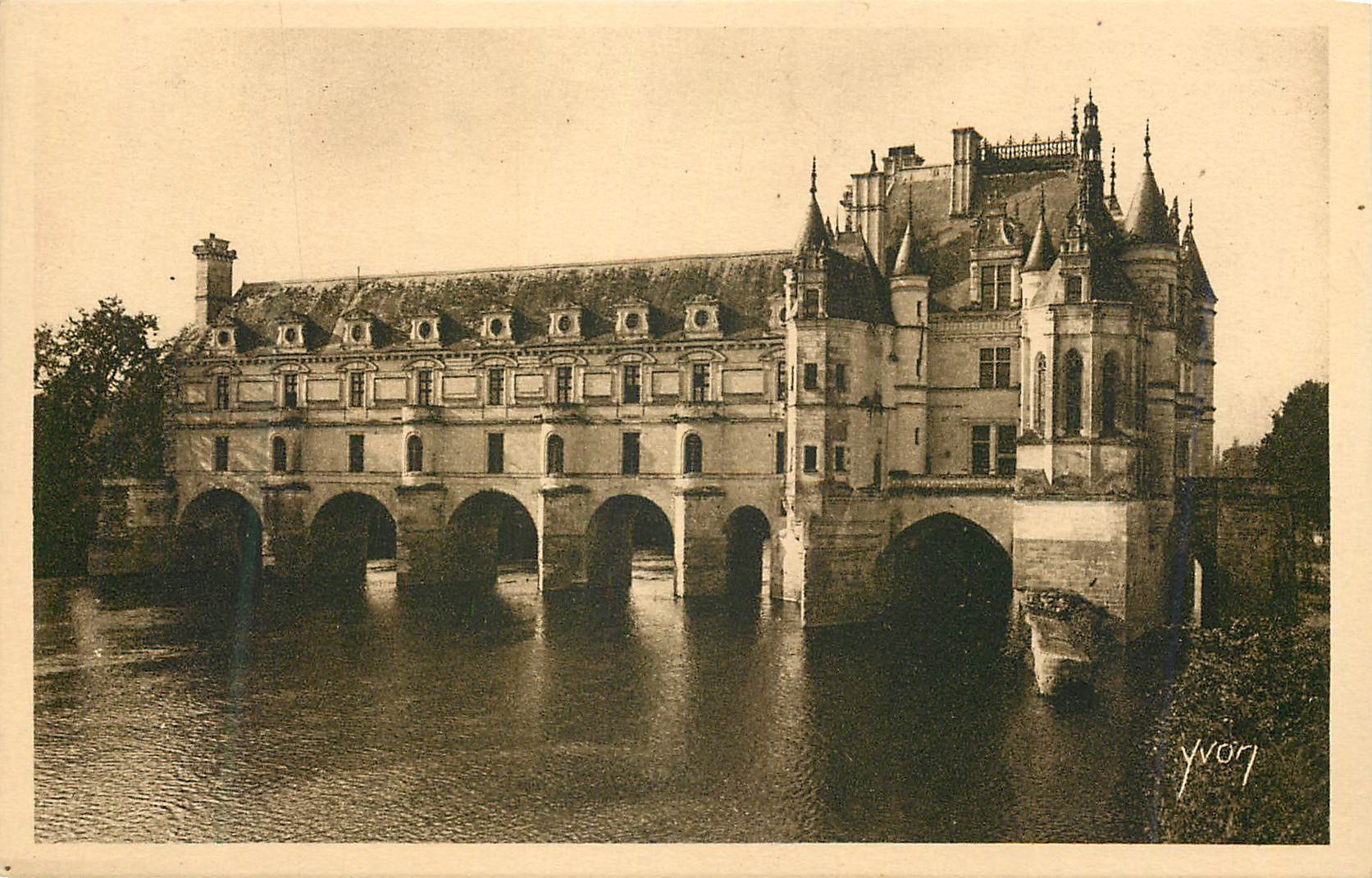 CPA Chateau de Chenonceaux Facade Nord Est la Douce France Chateaux de la Loire